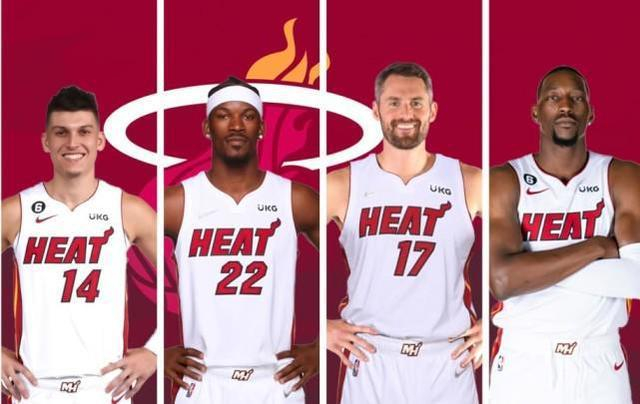 库蒂尼奥为小儿子庆祝生日，一家人身穿他效力过球队的球衣（库蒂尼奥为幼子庆生，全家穿上他昔日效力球队的球衣）