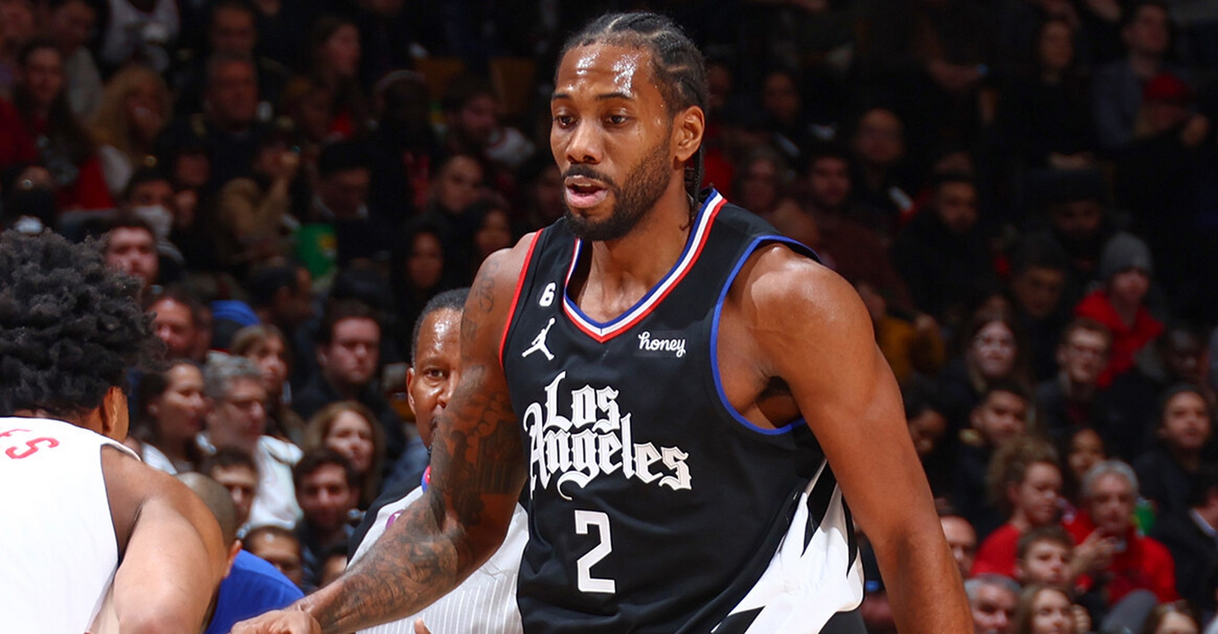 奥斯卡庆祝海港夺冠：我们是冠军！祝贺我的队友、朋友和球迷（奥斯卡欢庆海港加冕：我们就是冠军！向我的队友、朋友和球迷致贺）