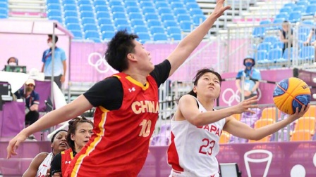 拜仁慕尼黑客场大胜沙尔克04（拜仁客场横扫沙尔克04）