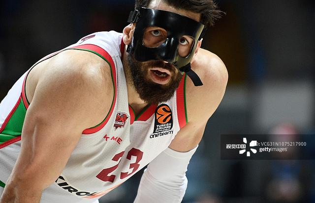 国米2-0拉齐奥全队评分：博尼8分，劳塔罗、齐沃7.5分（国米2-0拉齐奥赛后评分：博尼8分，劳塔罗与齐沃均为7.5分）