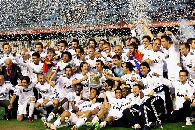 媒体人：邵佳一执教国足后，李昊成为接班颜骏凌的最热门人选（媒体人称：邵佳一挂帅国足后，李昊成接班颜骏凌的头号热门）