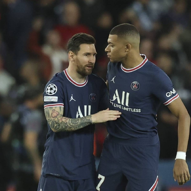 多特vs霍芬海姆：吉拉西、扬-科托、安塞尔米诺首发（多特迎战霍芬海姆：吉拉西、扬-科托、安塞尔米诺进入首发阵容）