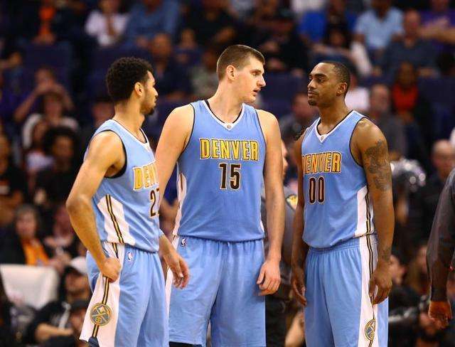 尼昂：在米兰时米哈就像我的父亲；巴洛特利需要信任他的教练（尼昂称米哈在米兰如父亲，巴洛特利应信任主帅）