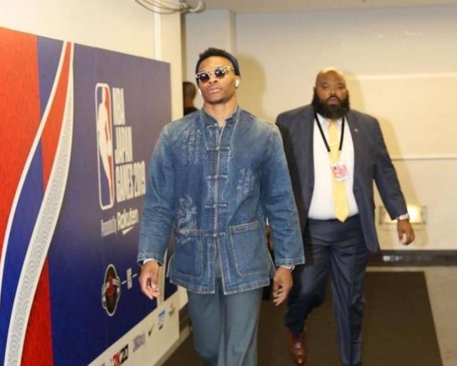 科尔赞斯潘塞：他的主教练终于意识到这小子真是个狠角色（科尔赞斯潘塞：主帅总算认清，这小伙是真硬茬）