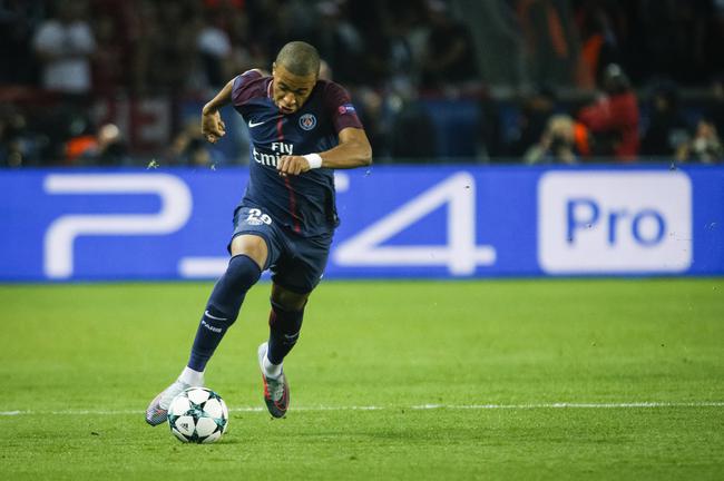 独行侠队记：浓眉表示他计划出战明天对阵火箭的背靠背比赛（独行侠记者：浓眉称计划出战明日背靠背对阵火箭的比赛）