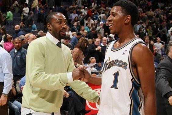 早报：德比之夜属于红色（晨报：红色主宰德比之夜）