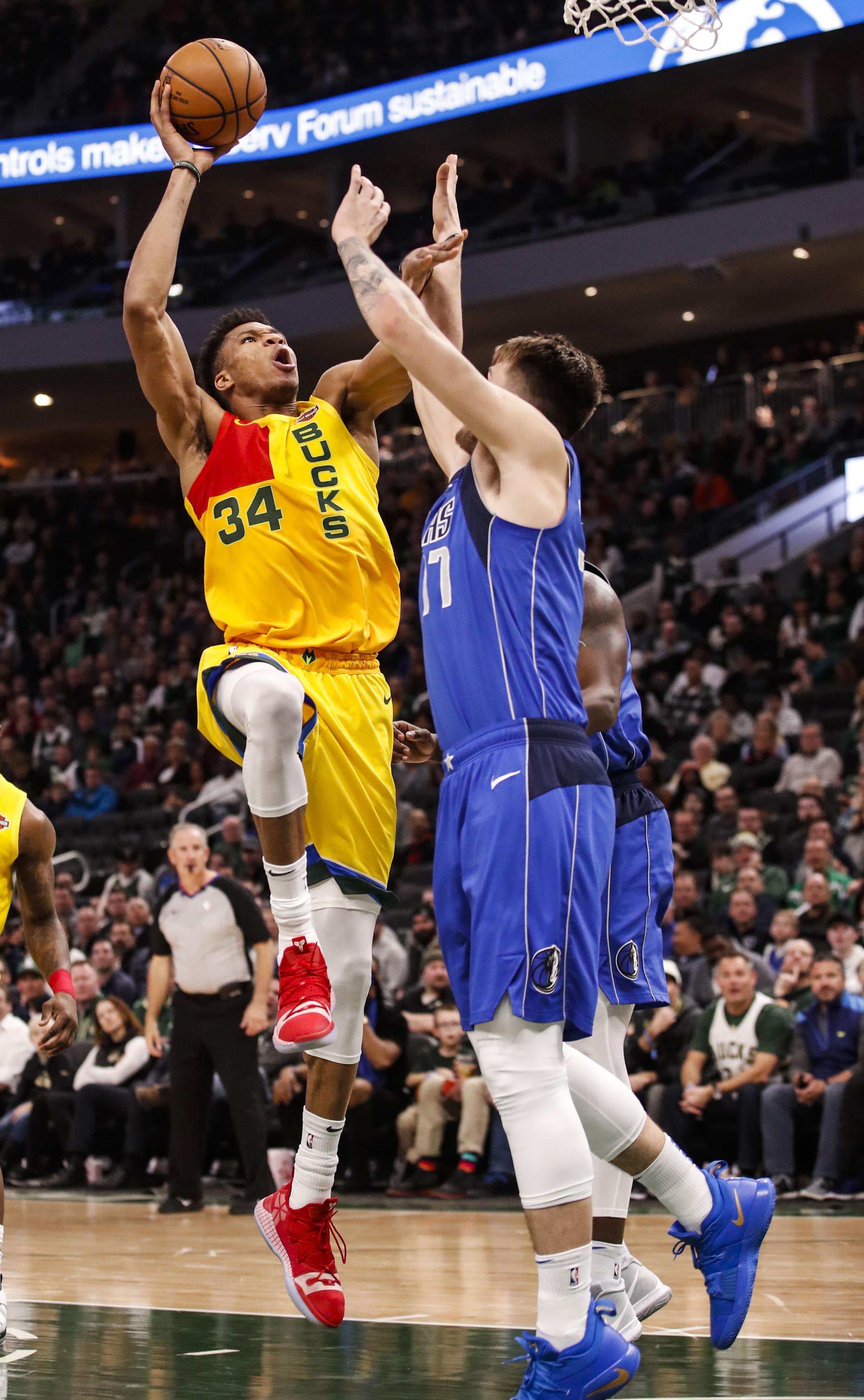 中超比赛亮点：上海申花绝杀广州队,（中超焦点战：上海申花补时绝杀广州队）