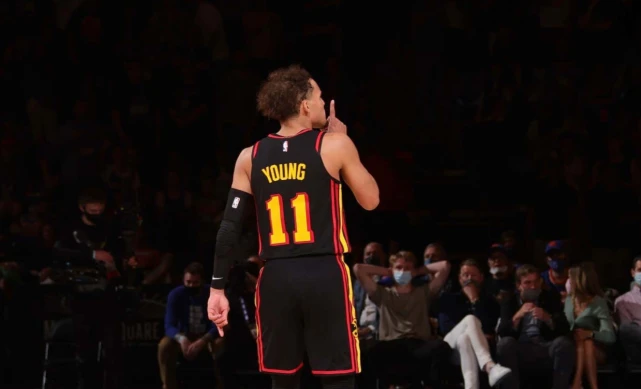 看老乡？西班牙和皇马传奇射手劳尔现场观看维拉vs阿森纳（劳尔现身维拉vs阿森纳看台：皇马传奇或为西班牙同胞助威？）