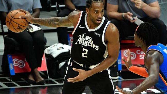 浙江男篮：吴前因伤休战一个月 巴斯因孩子出生回国.